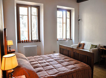 Piazza Erbe Suites Верона Экстерьер фото